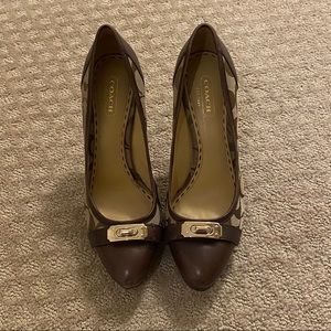 Coach Signature Jacquard / Leather Almond Toe